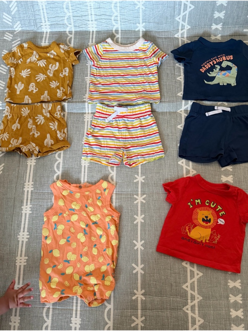 Joe Fresh Baby Boy Summer Bundle (0–3M) – 3 Outfits + 2 Bonus Pieces 🦁🌵